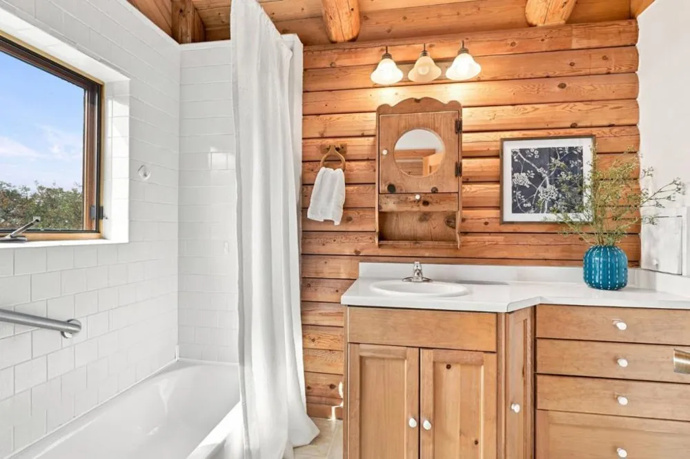 6425 San Juan Canyon Road San Juan Bautista, CA 95045