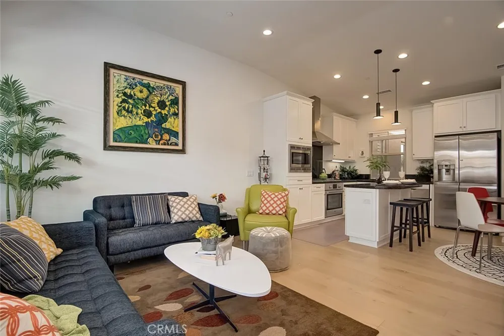 61 Fairymoss Irvine, CA 92620
