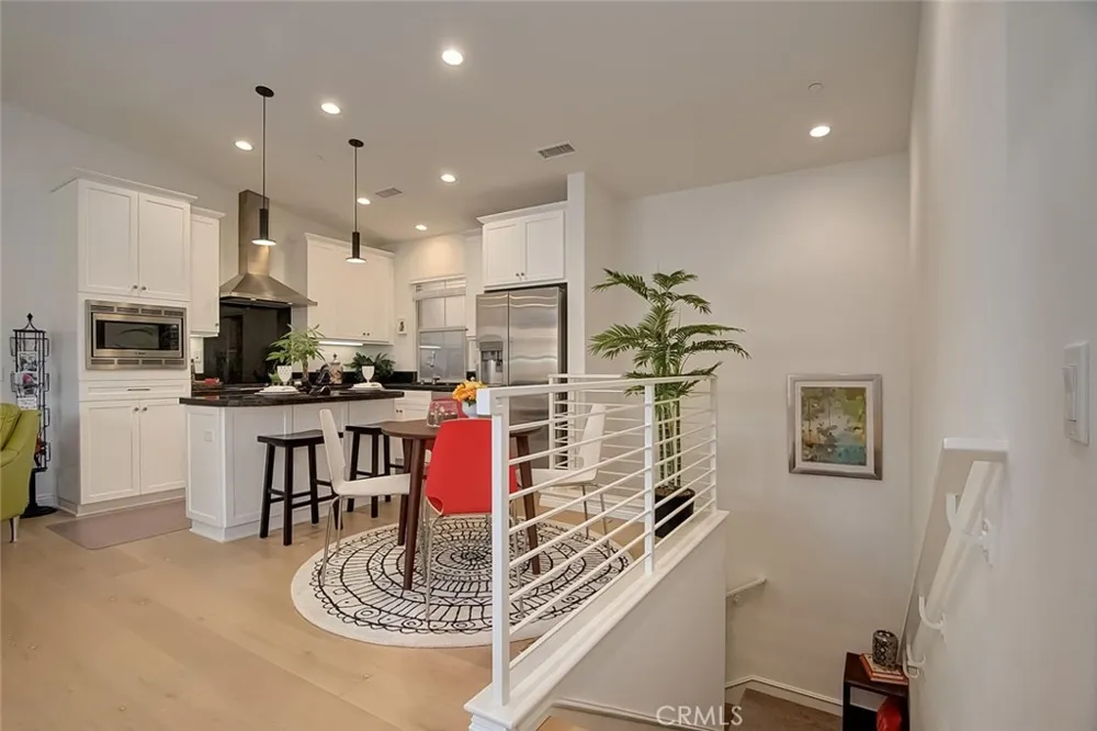61 Fairymoss Irvine, CA 92620