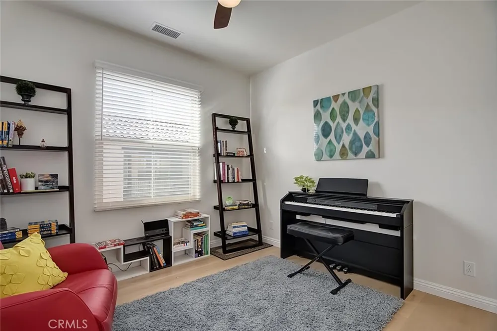 61 Fairymoss Irvine, CA 92620