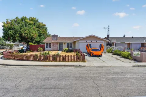 2422 Ridgeglen Way