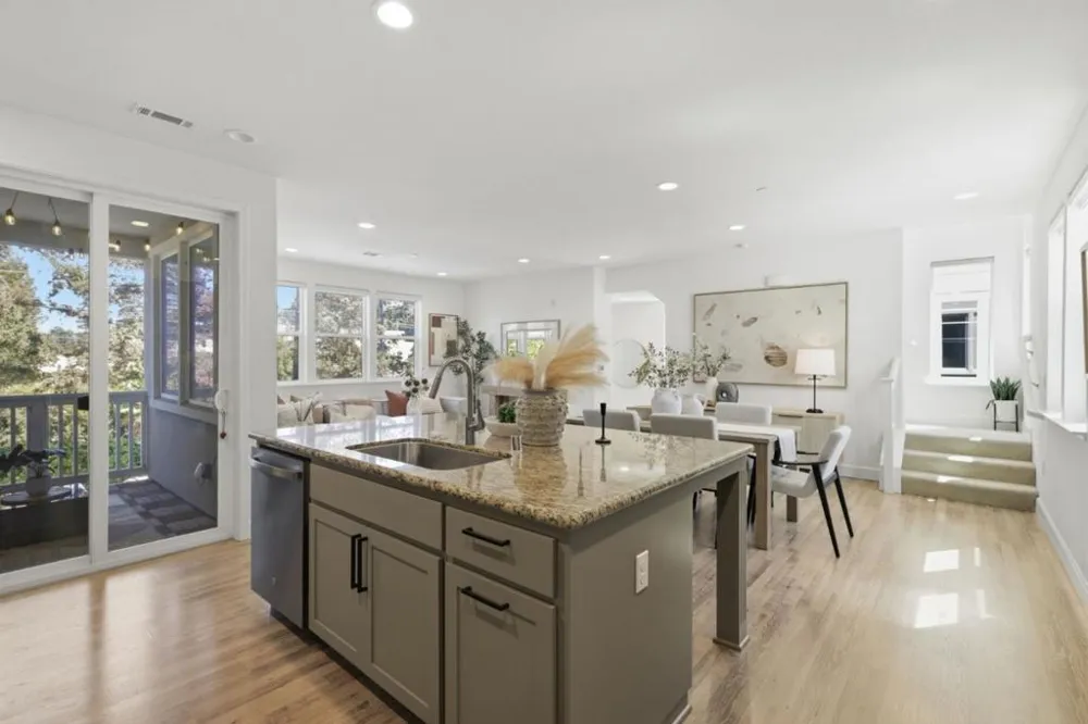 102 Lemmon Terrace Sunnyvale, CA 94086