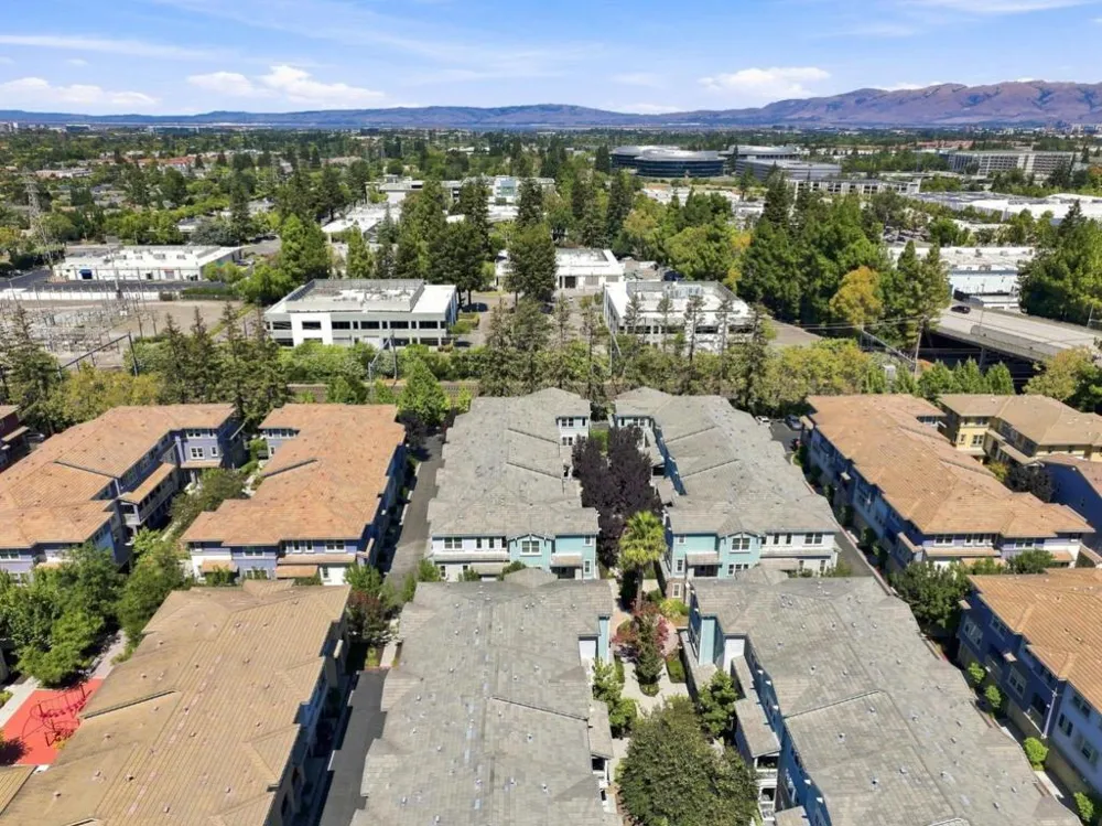 102 Lemmon Terrace Sunnyvale, CA 94086