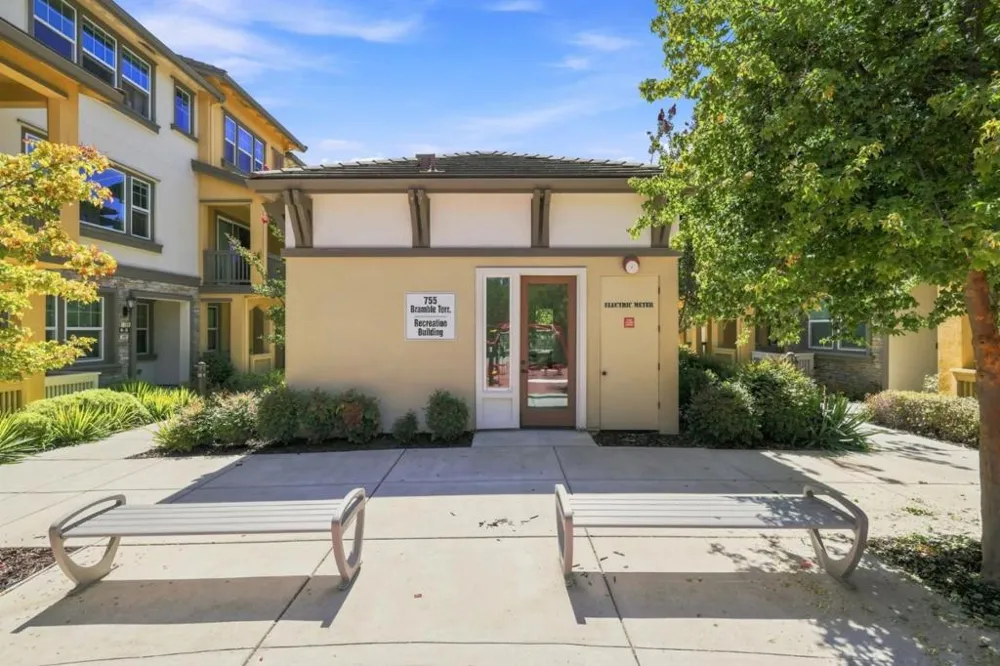 102 Lemmon Terrace Sunnyvale, CA 94086