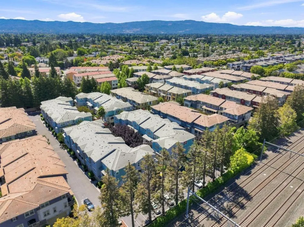 102 Lemmon Terrace Sunnyvale, CA 94086