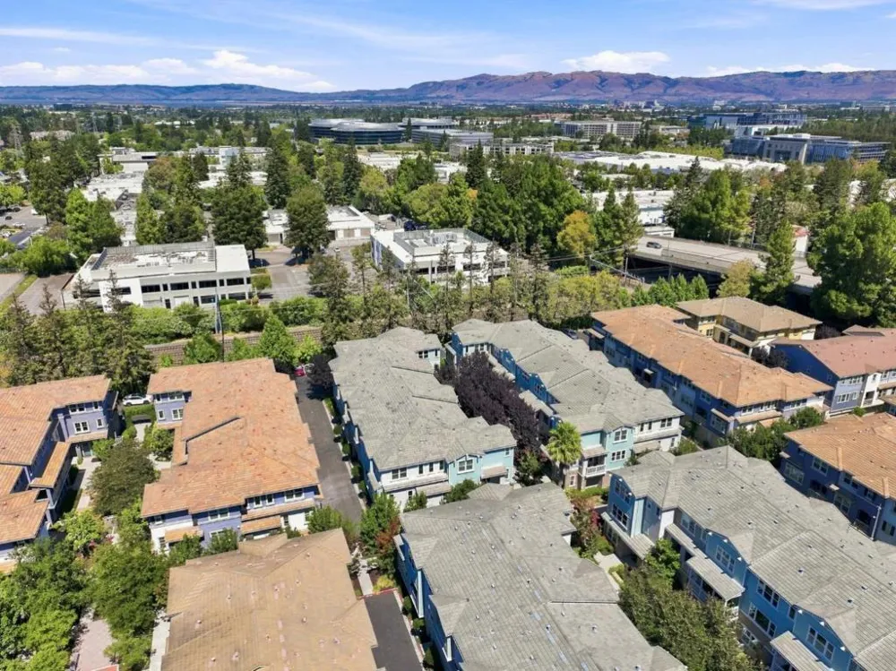 102 Lemmon Terrace Sunnyvale, CA 94086