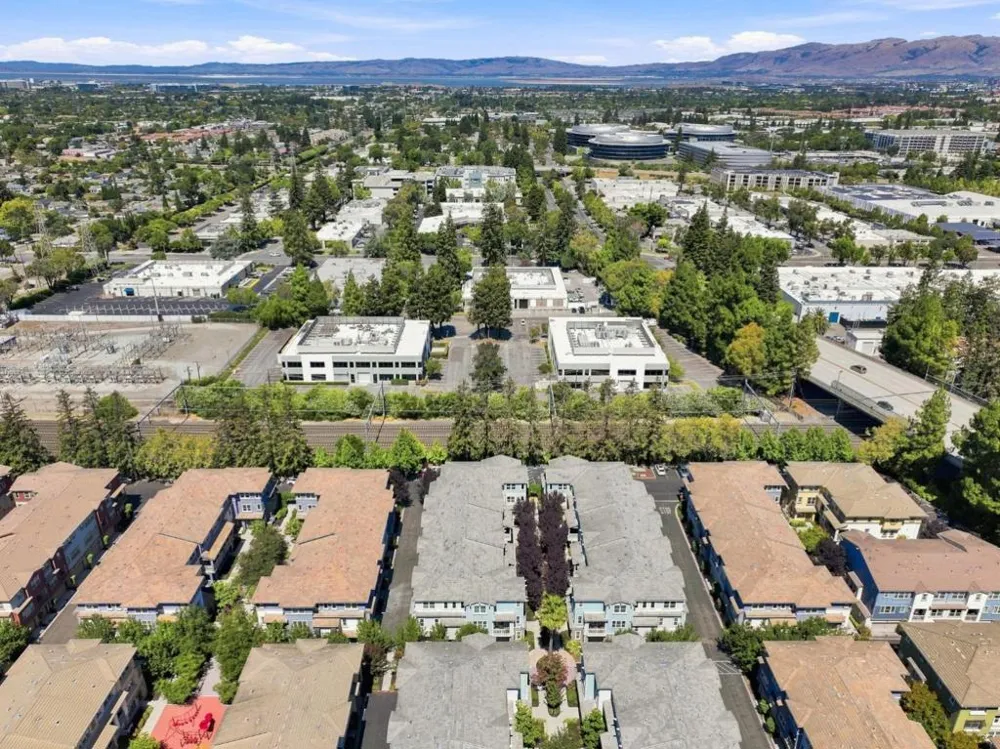 102 Lemmon Terrace Sunnyvale, CA 94086