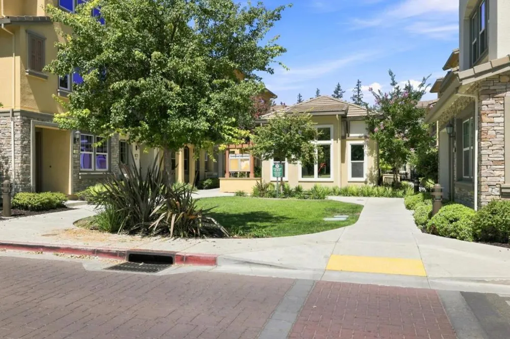 102 Lemmon Terrace Sunnyvale, CA 94086
