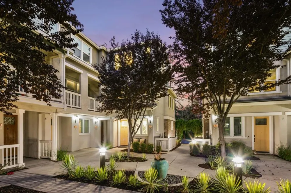 102 Lemmon Terrace Sunnyvale, CA 94086