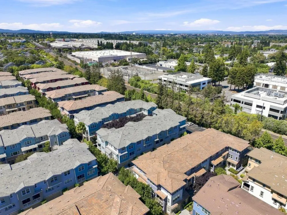 102 Lemmon Terrace Sunnyvale, CA 94086