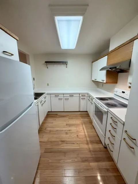 173 Sierra Vista Avenue #14 Mountain View, CA 94043