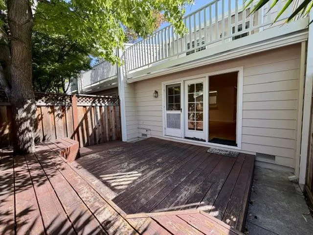 173 Sierra Vista Avenue #14 Mountain View, CA 94043