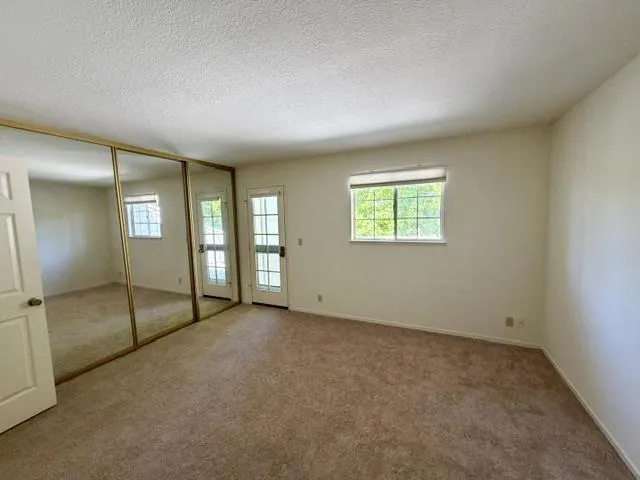 173 Sierra Vista Avenue #14 Mountain View, CA 94043