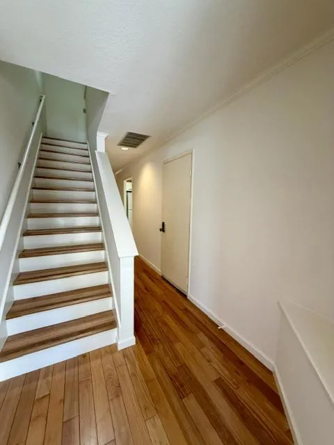 173 Sierra Vista Avenue #14 Mountain View, CA 94043
