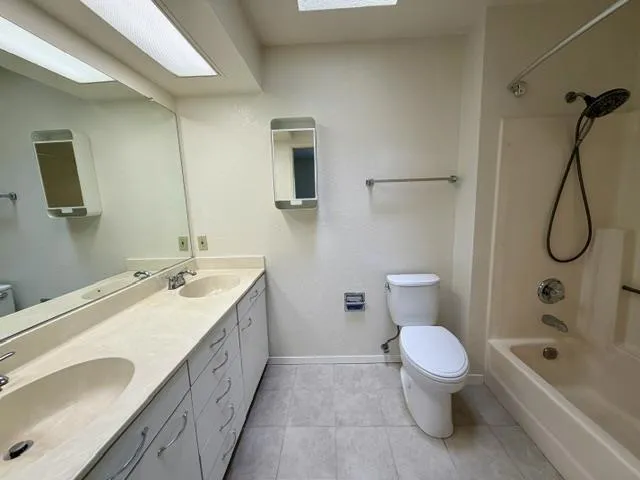 173 Sierra Vista Avenue #14 Mountain View, CA 94043