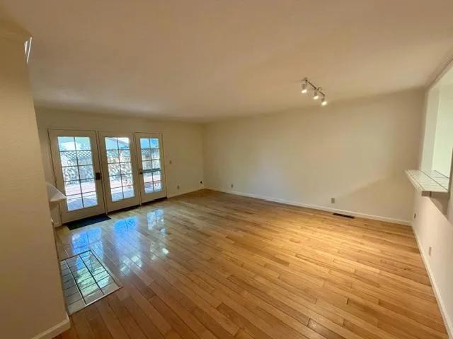 173 Sierra Vista Avenue #14 Mountain View, CA 94043