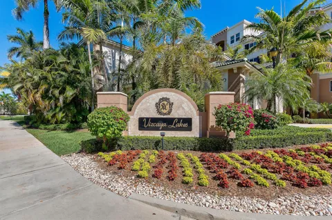 1660 Renaissance Commons Boulevard #2421
