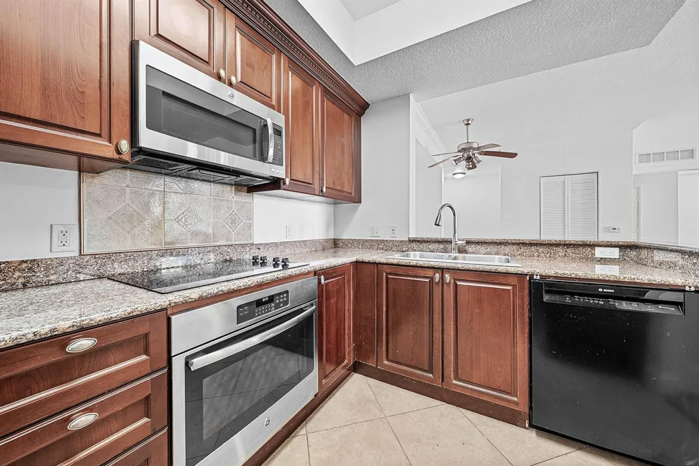 1660 Renaissance Commons Boulevard #2421 Boynton Beach, FL 33426