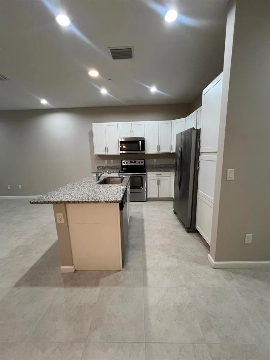 14404 EMERALD PLACE WAY #14404 Delray Beach, FL 33484