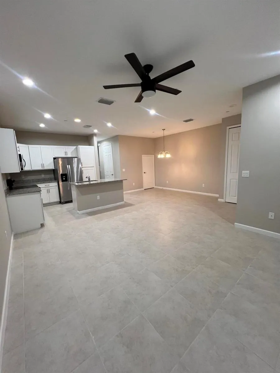 14404 EMERALD PLACE WAY #14404 Delray Beach, FL 33484