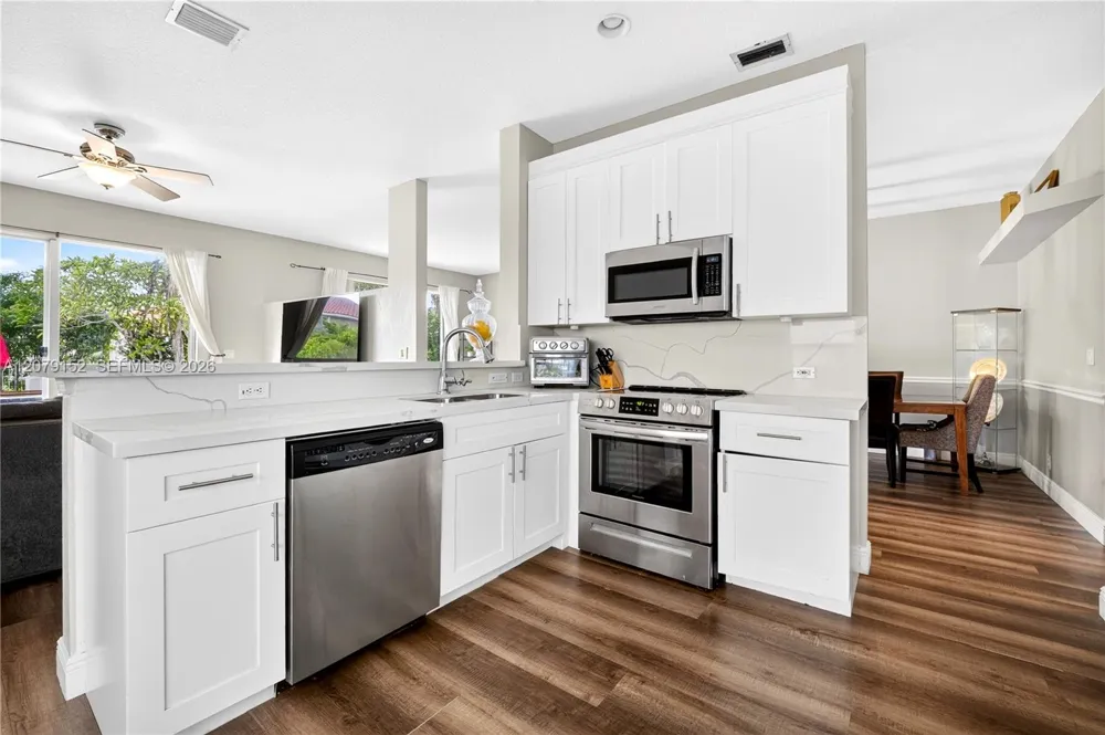 11625 NW 48th St Coral Springs, FL 33076