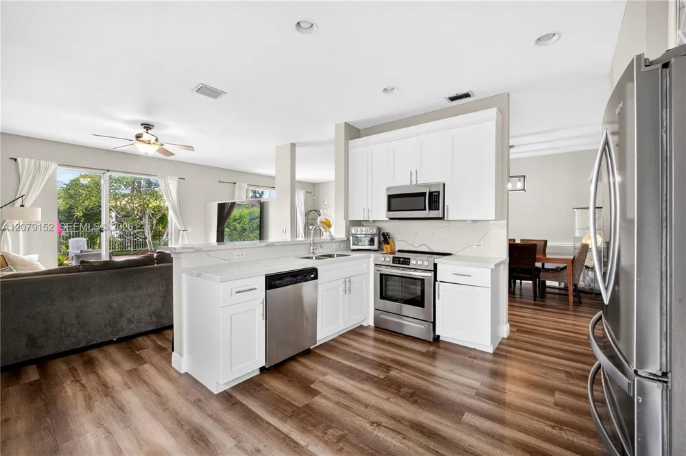 11625 NW 48th St Coral Springs, FL 33076