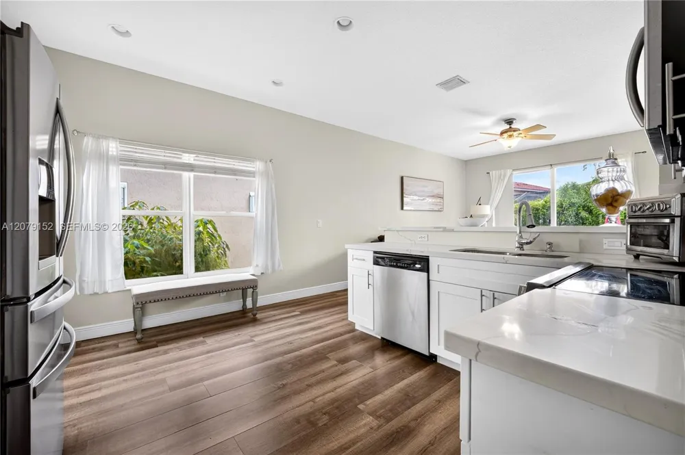 11625 NW 48th St Coral Springs, FL 33076