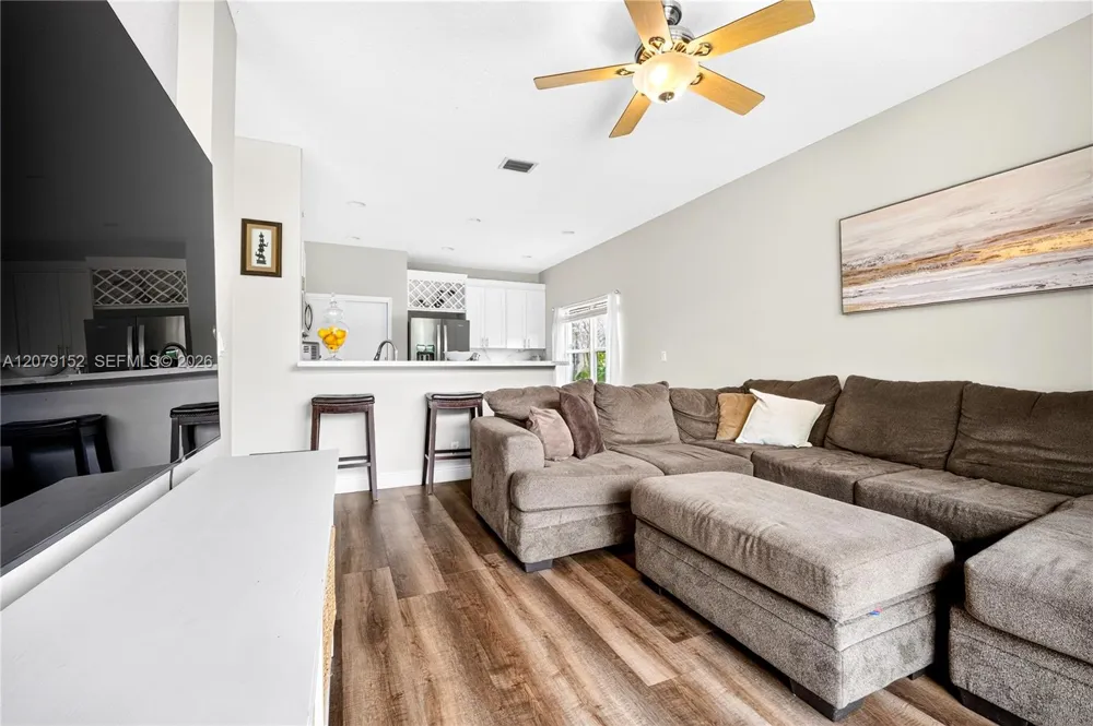 11625 NW 48th St Coral Springs, FL 33076