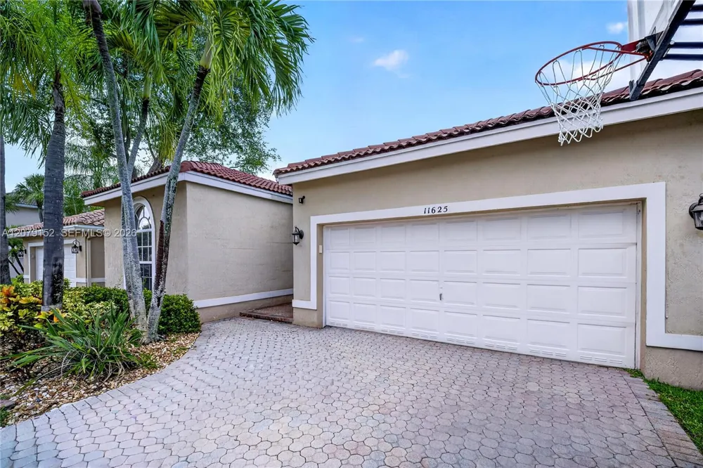 11625 NW 48th St Coral Springs, FL 33076