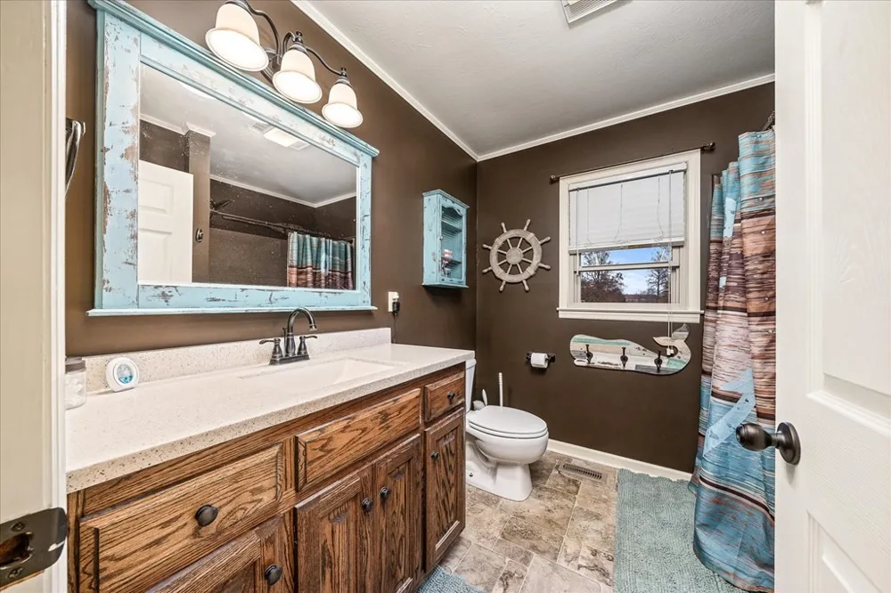 1200 Sullivan Dr Lafayette, TN 37083