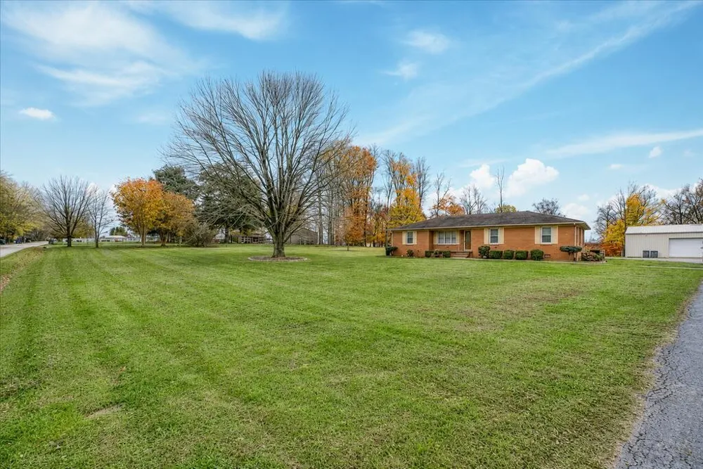 1200 Sullivan Dr Lafayette, TN 37083