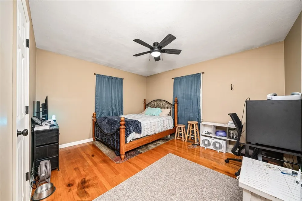 1200 Sullivan Dr Lafayette, TN 37083