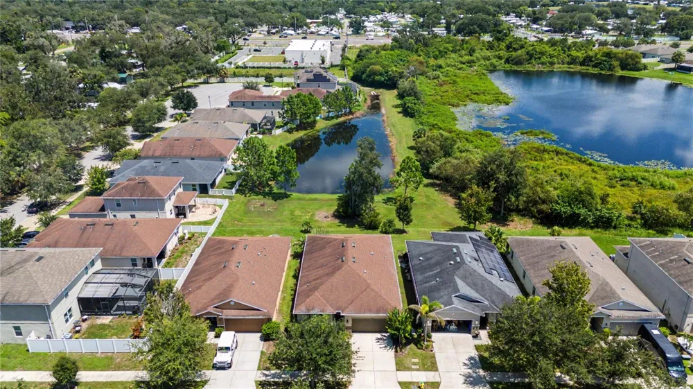 10530 MEDFORD LAKE DRIVE Riverview, FL 33578