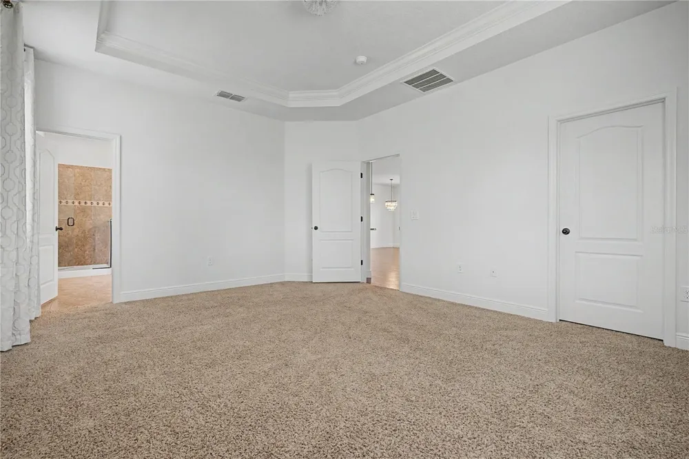 10530 MEDFORD LAKE DRIVE Riverview, FL 33578