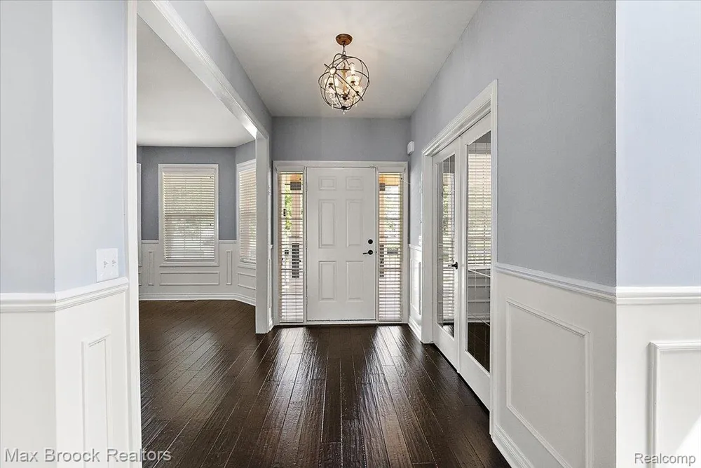 53715 Springdale Street Macomb Township, MI 48042