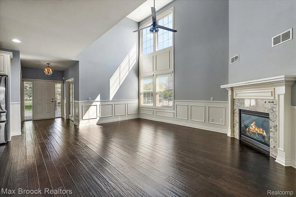 53715 Springdale Street Macomb Township, MI 48042