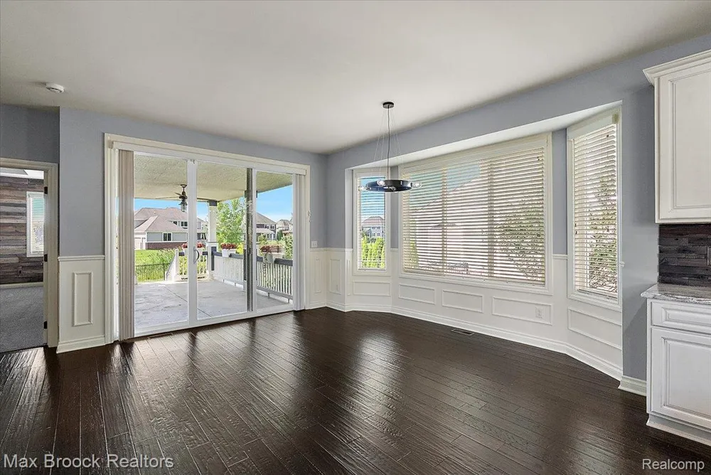 53715 Springdale Street Macomb Township, MI 48042