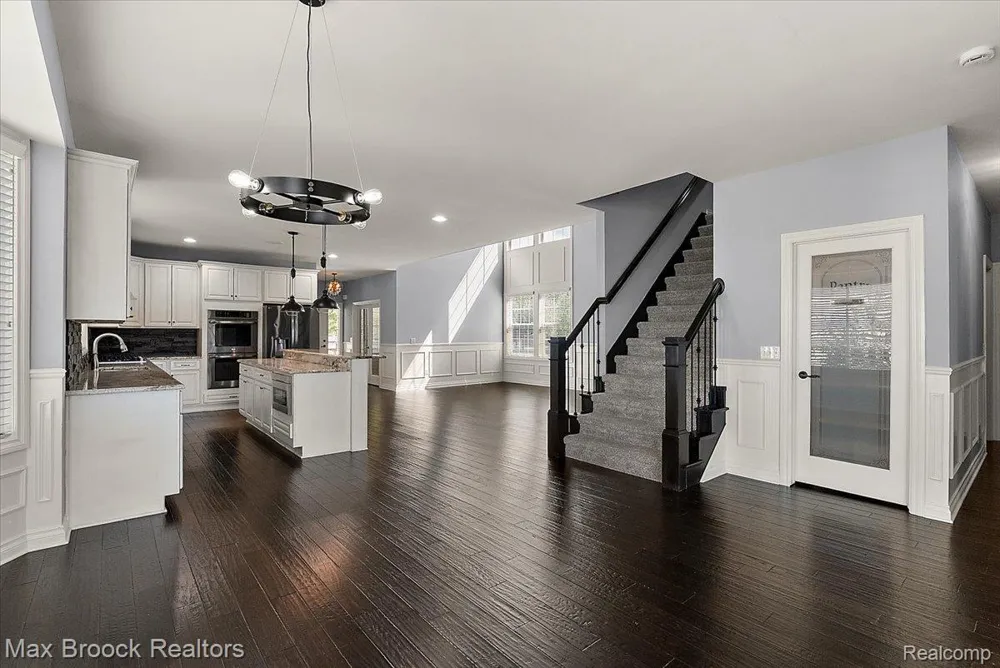 53715 Springdale Street Macomb Township, MI 48042