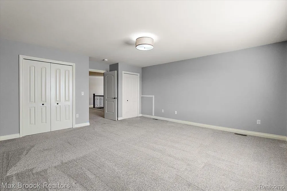 53715 Springdale Street Macomb Township, MI 48042