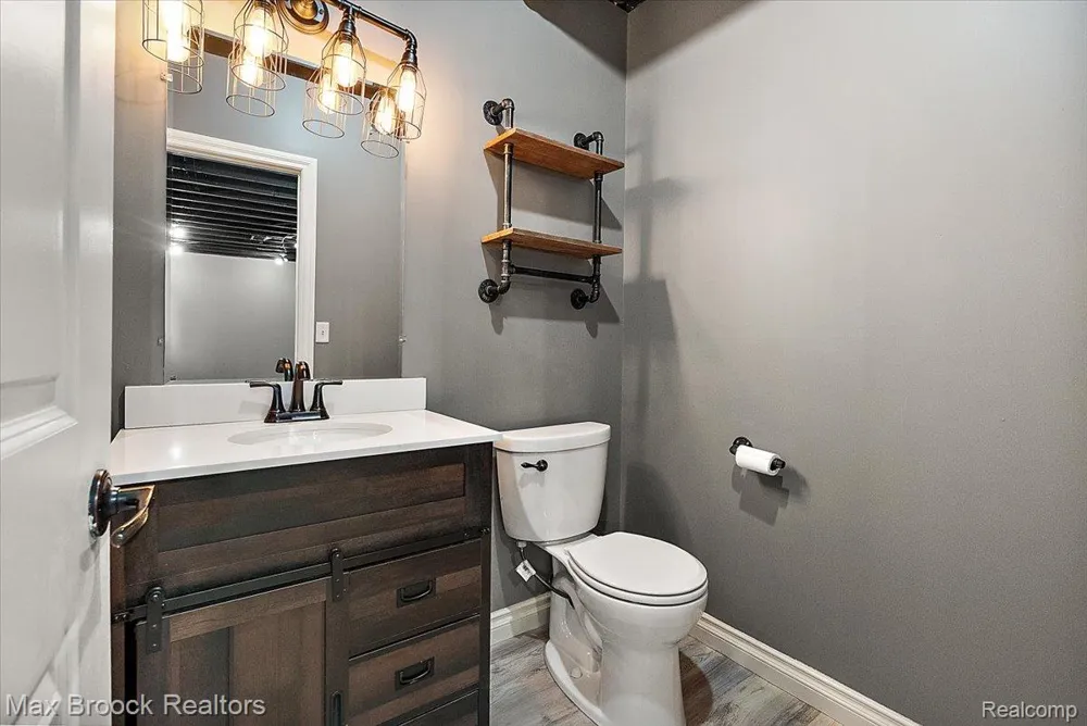53715 Springdale Street Macomb Township, MI 48042