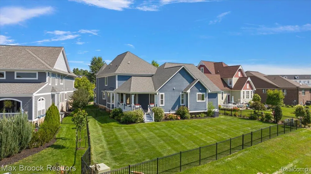 53715 Springdale Street Macomb Township, MI 48042