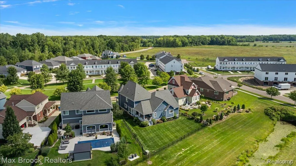 53715 Springdale Street Macomb Township, MI 48042