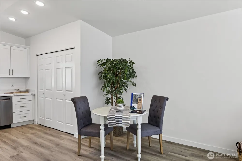 6884 Helena Street Clinton, WA 98236