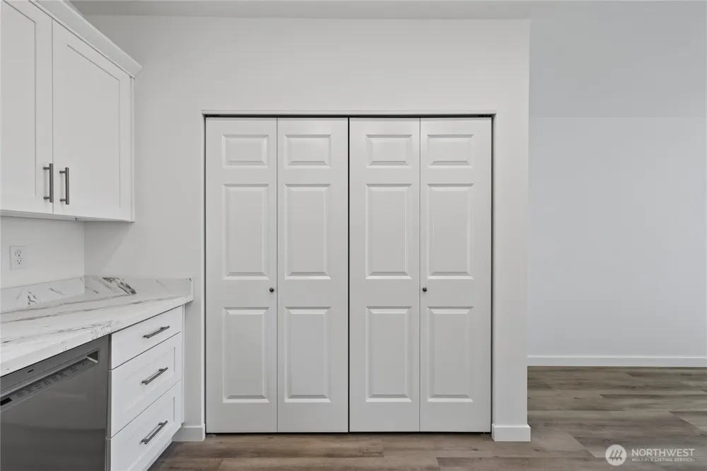 6888 Helena Street Clinton, WA 98236