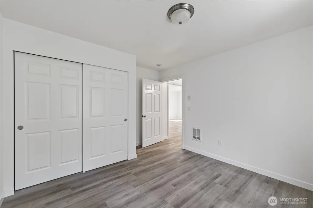 6888 Helena Street Clinton, WA 98236