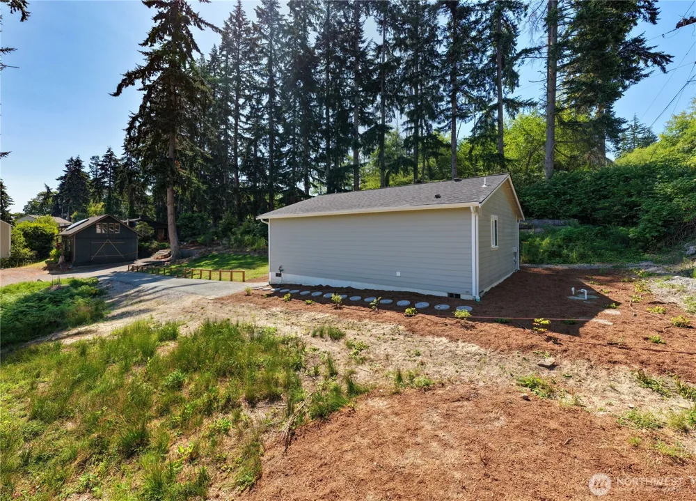 6888 Helena Street Clinton, WA 98236