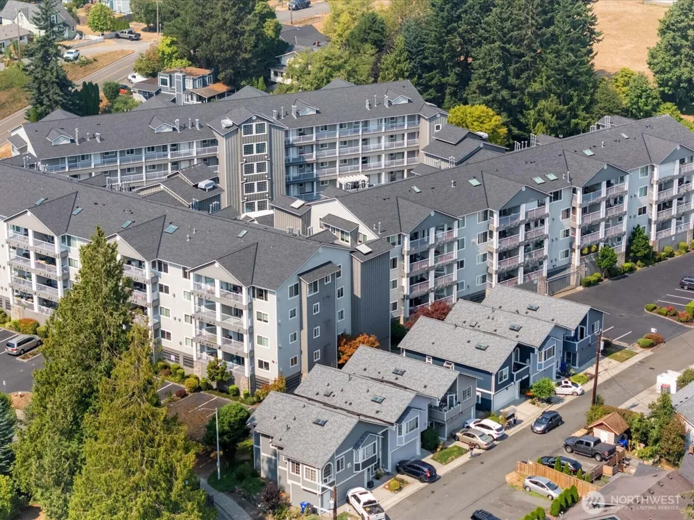1318 37th Street #1202 Everett, WA 98201