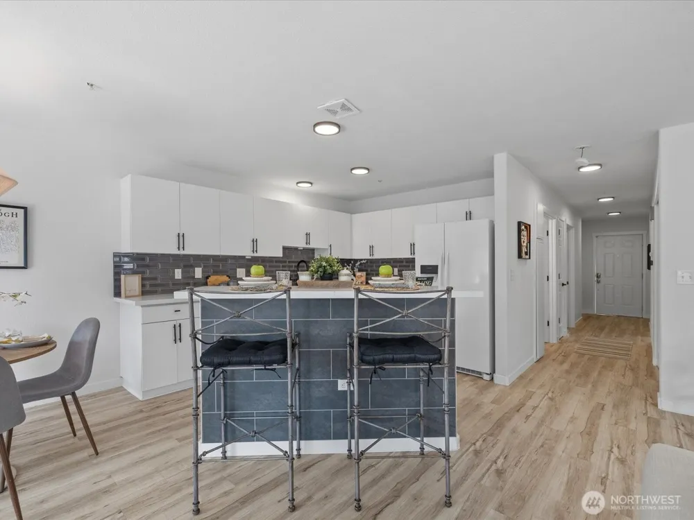 1318 37th Street #1202 Everett, WA 98201