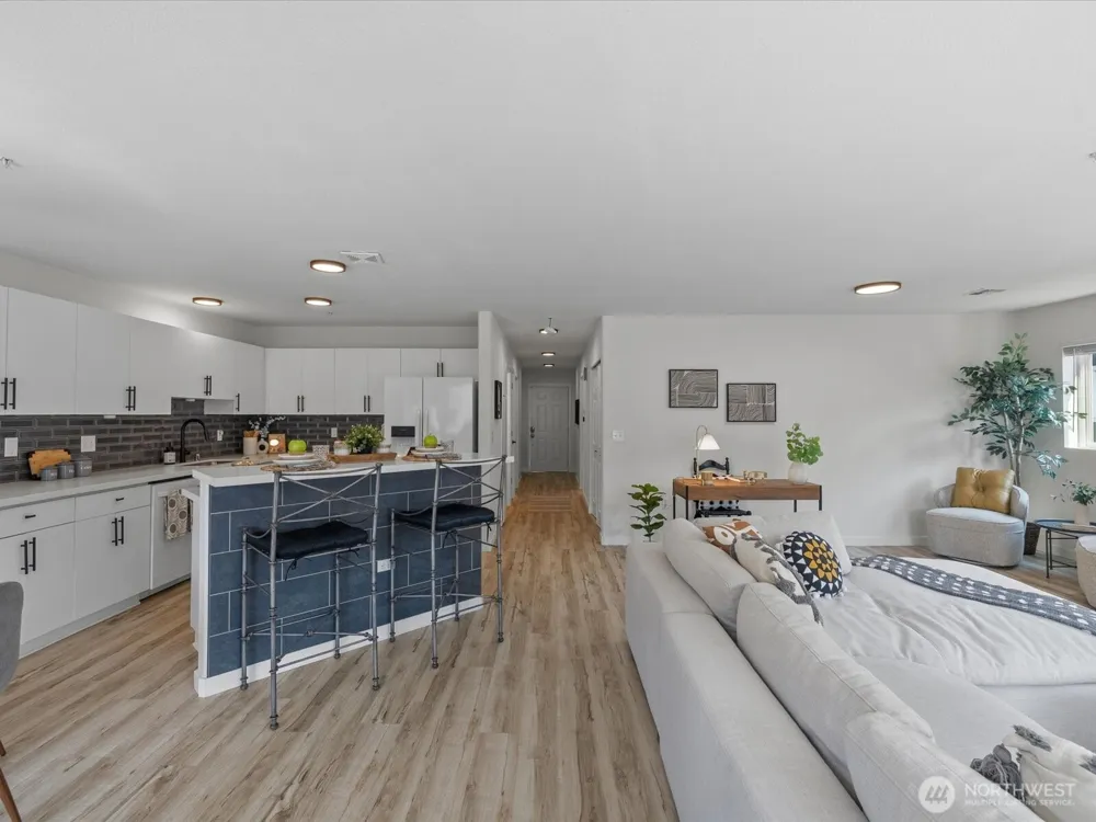 1318 37th Street #1202 Everett, WA 98201