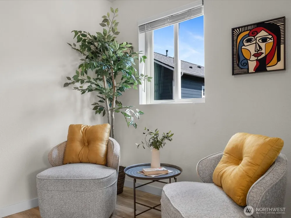 1318 37th Street #1202 Everett, WA 98201